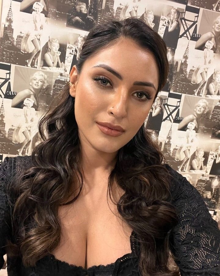 Call Girl Sector 69 Chandigarh Nikita